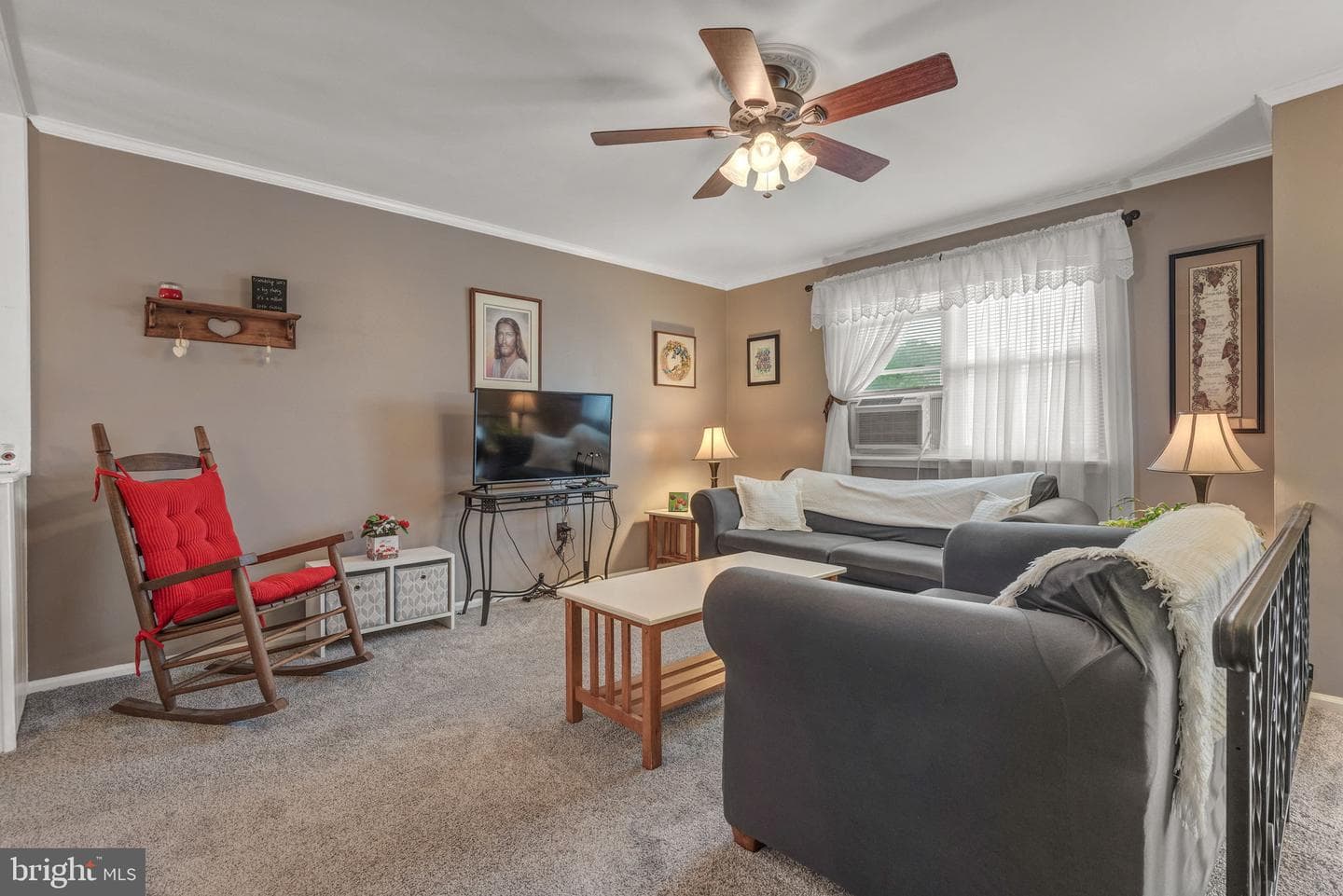 317 Brook Lane photo 4