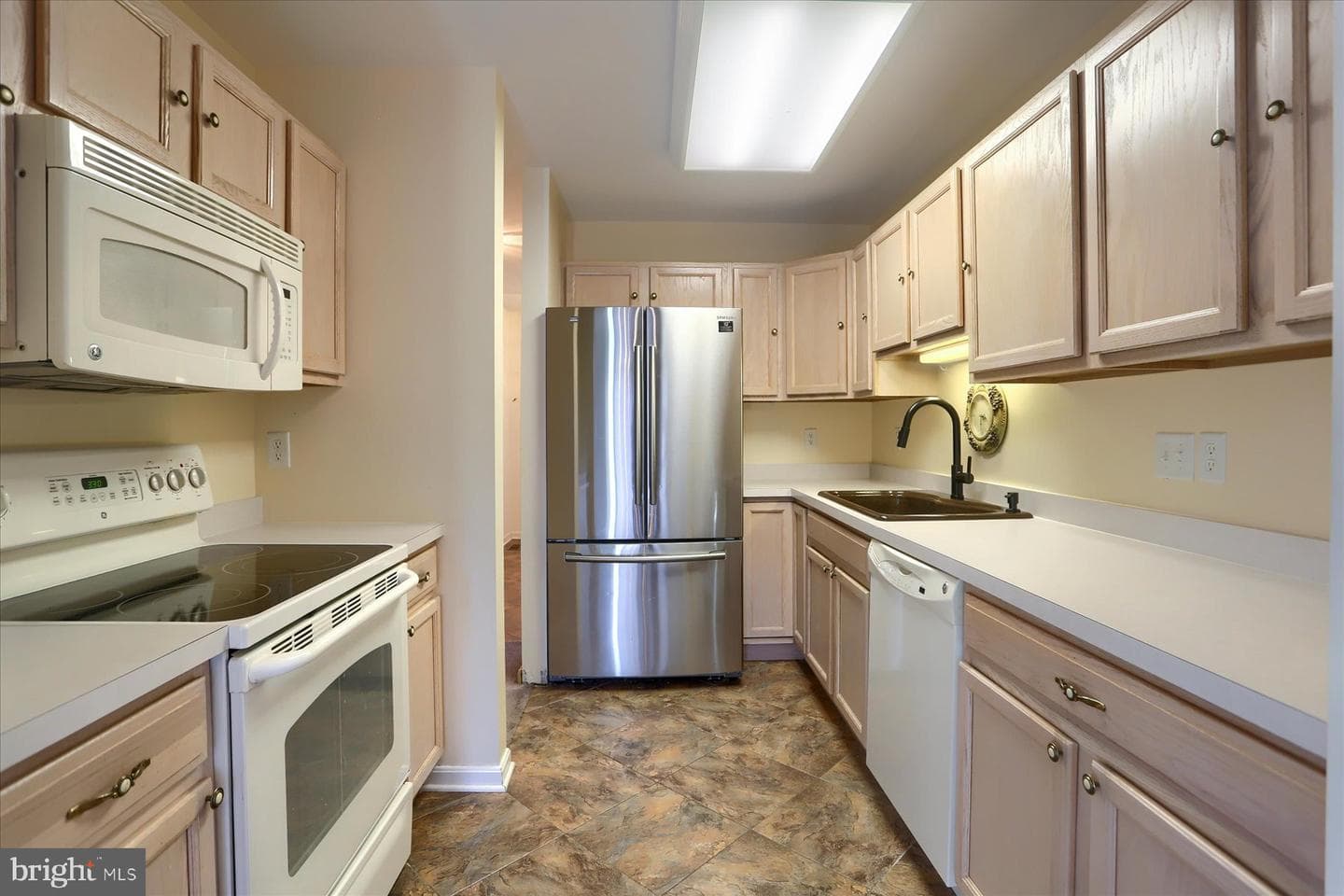 10 Fargreen Court photo 12