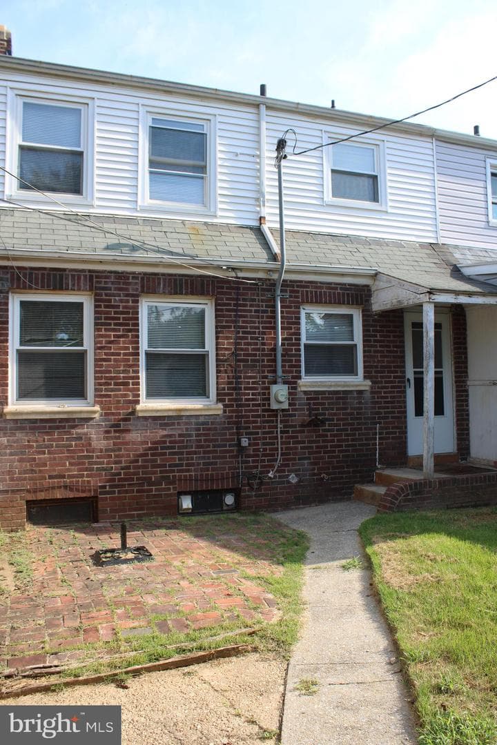 1110 E Jackson Street photo 13