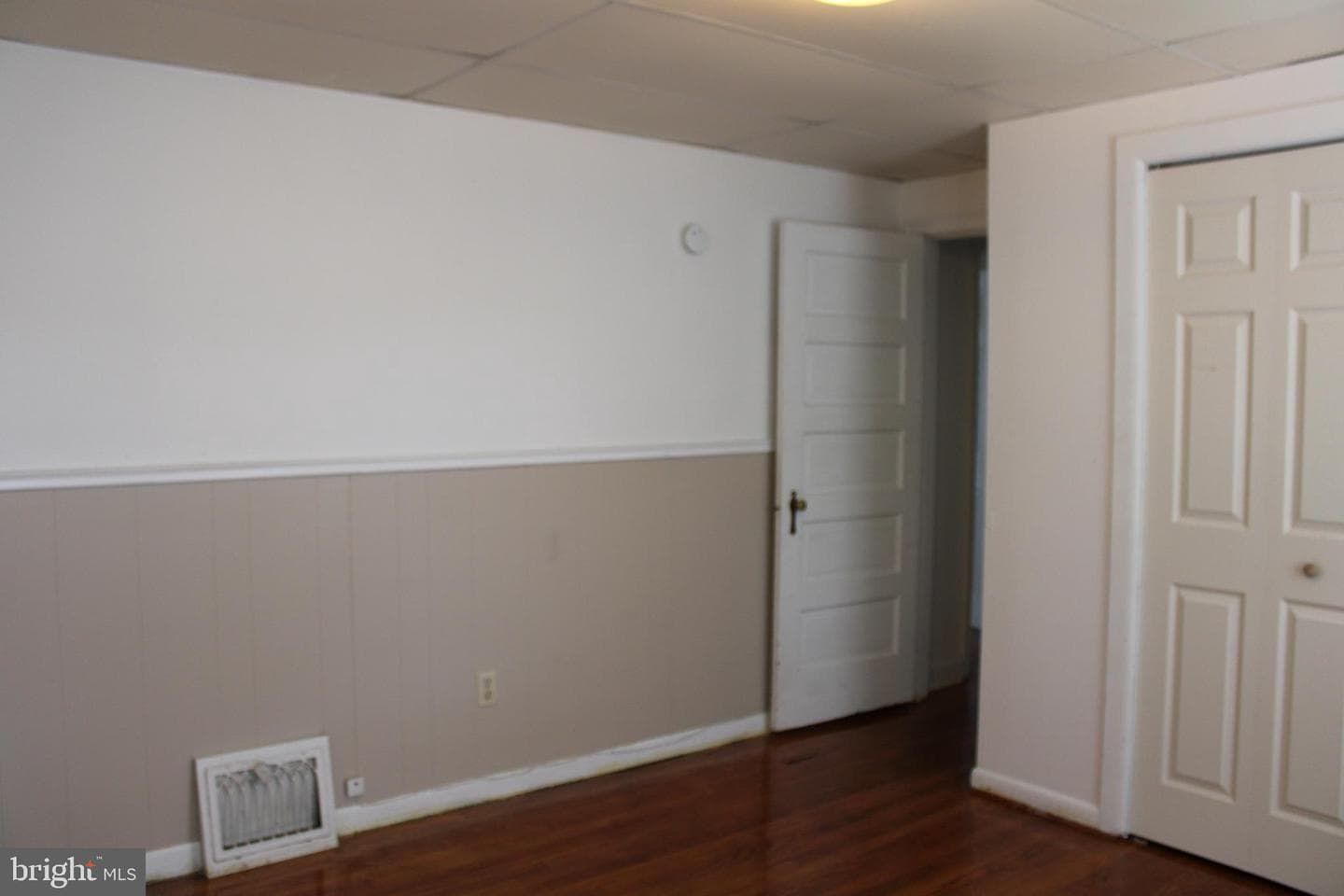 1110 E Jackson Street photo 22