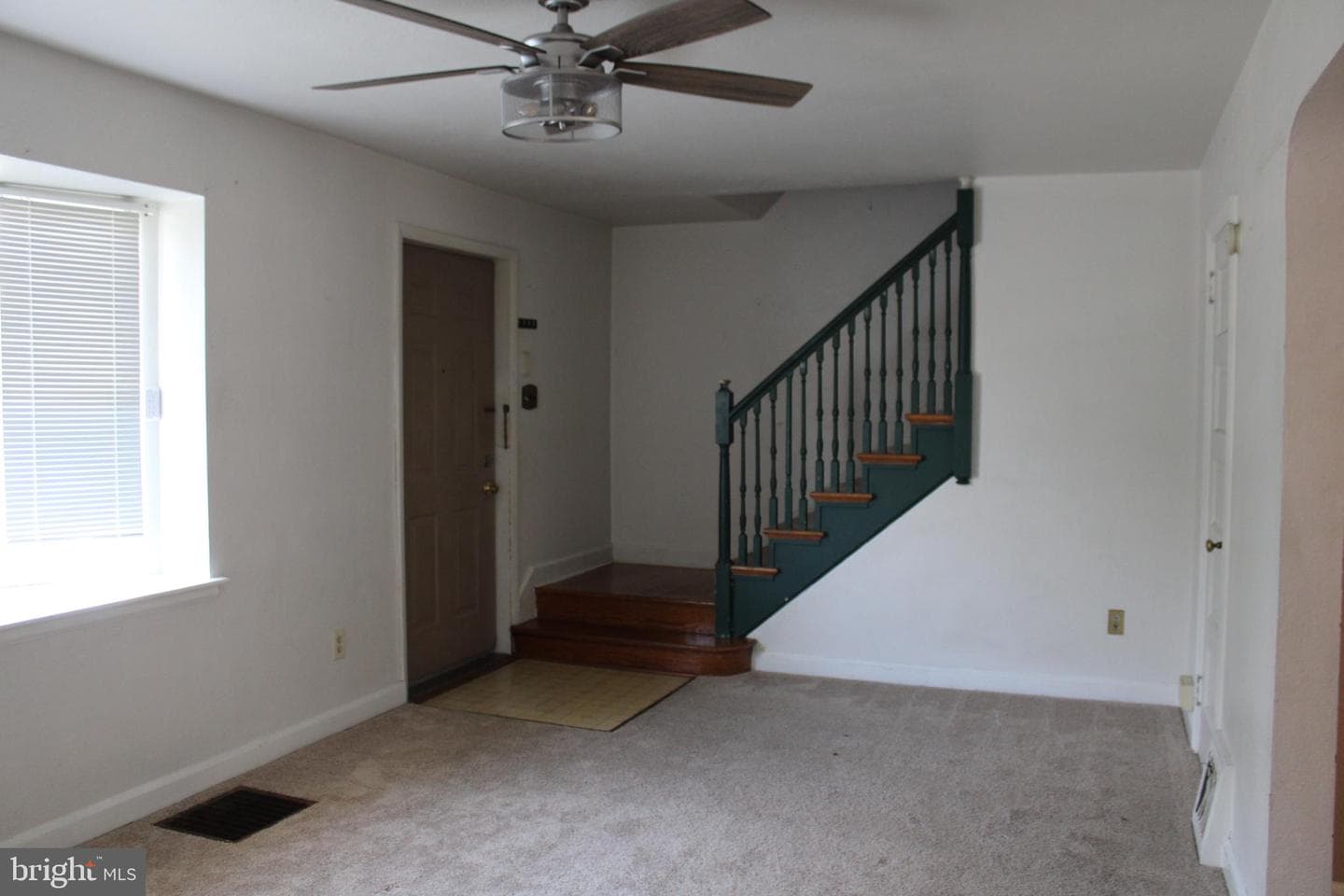 1110 E Jackson Street photo 6