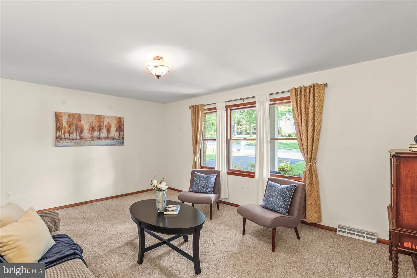 141 Windsor Court photo 10