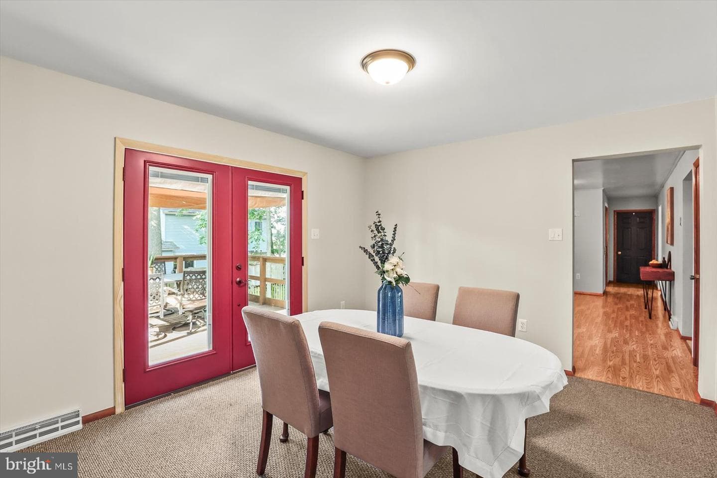 141 Windsor Court photo 16