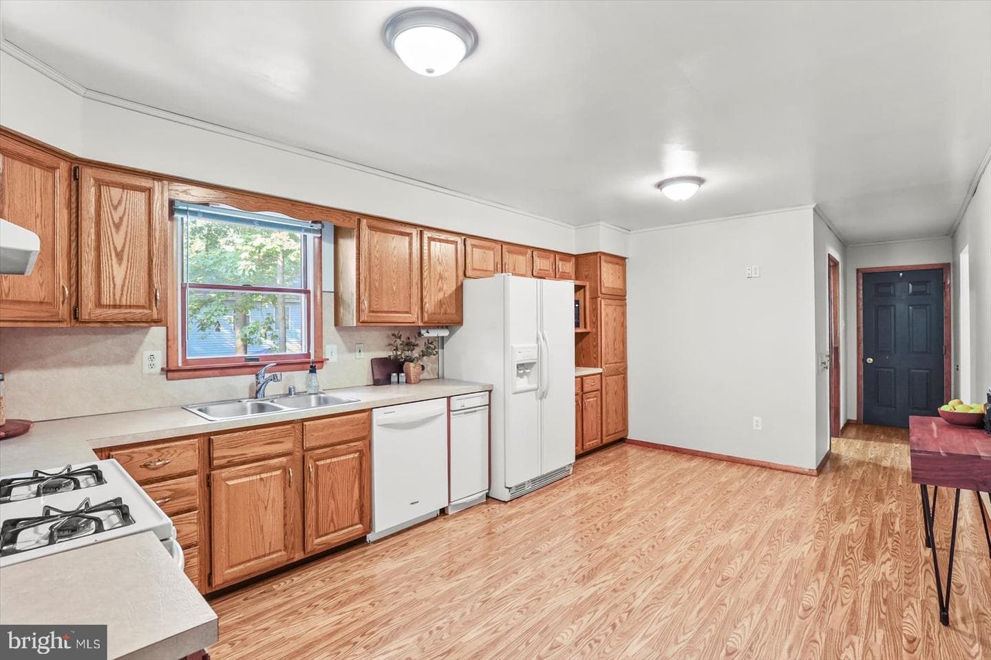 141 Windsor Court photo 20