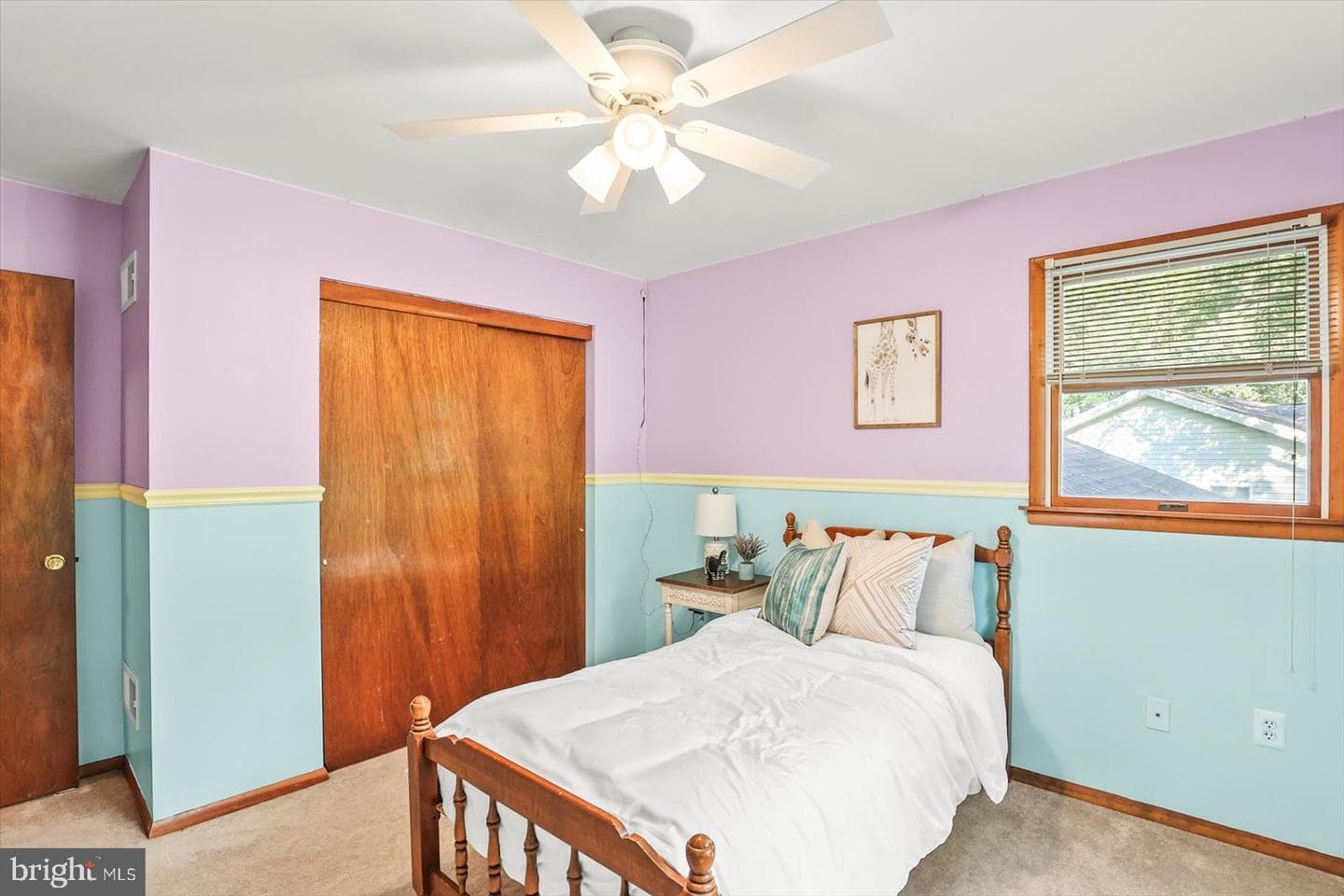 141 Windsor Court photo 32