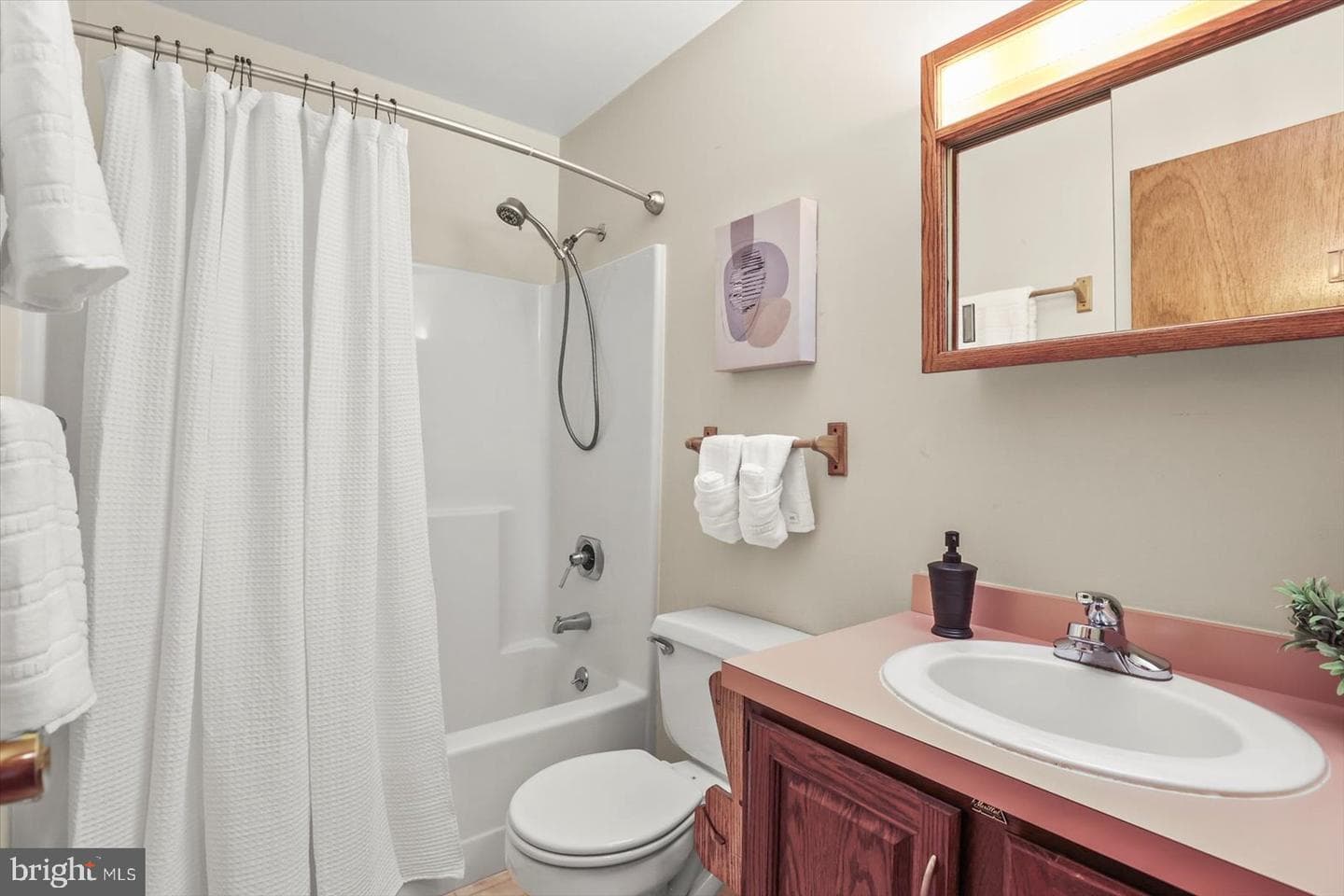 141 Windsor Court photo 35
