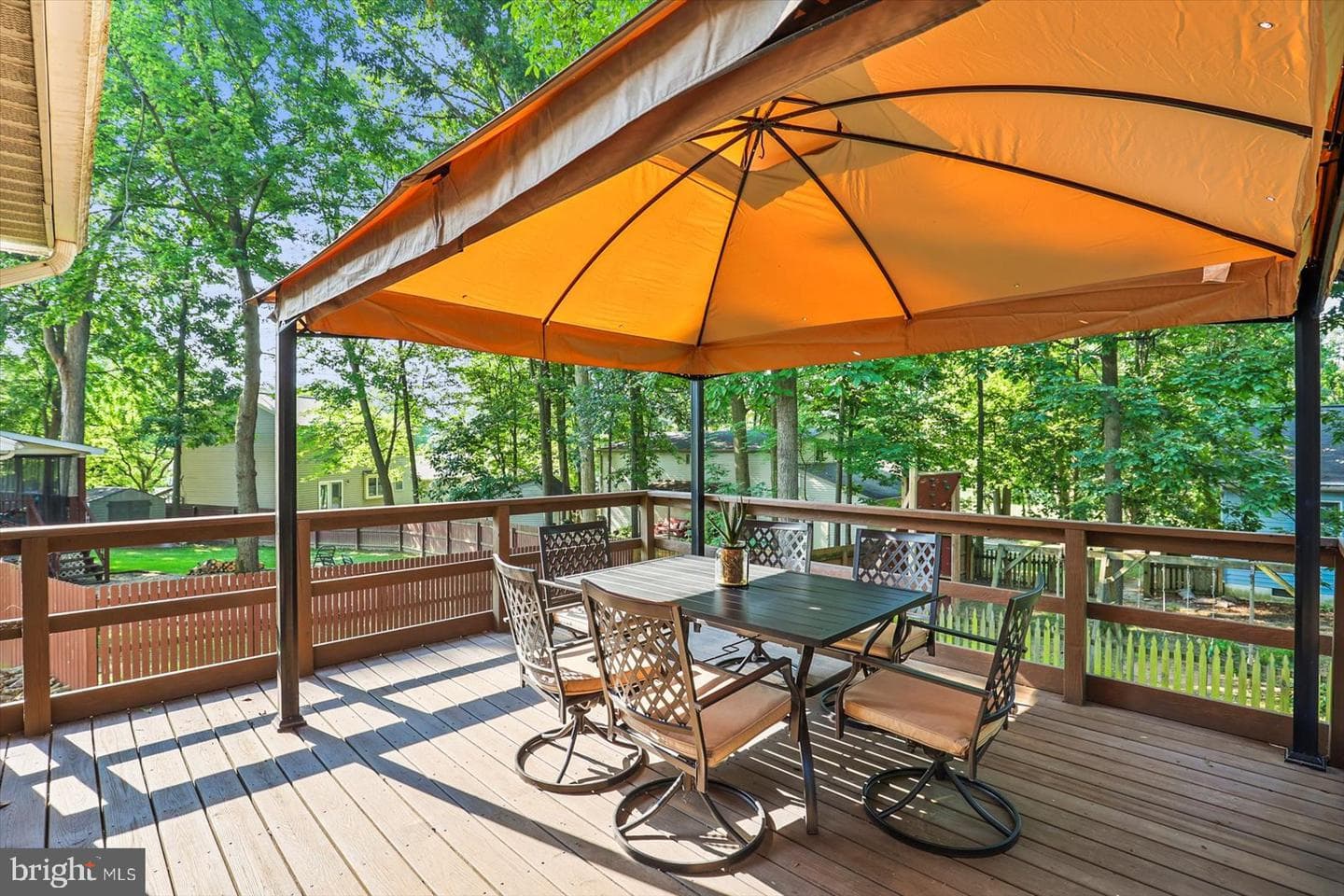 141 Windsor Court photo 37