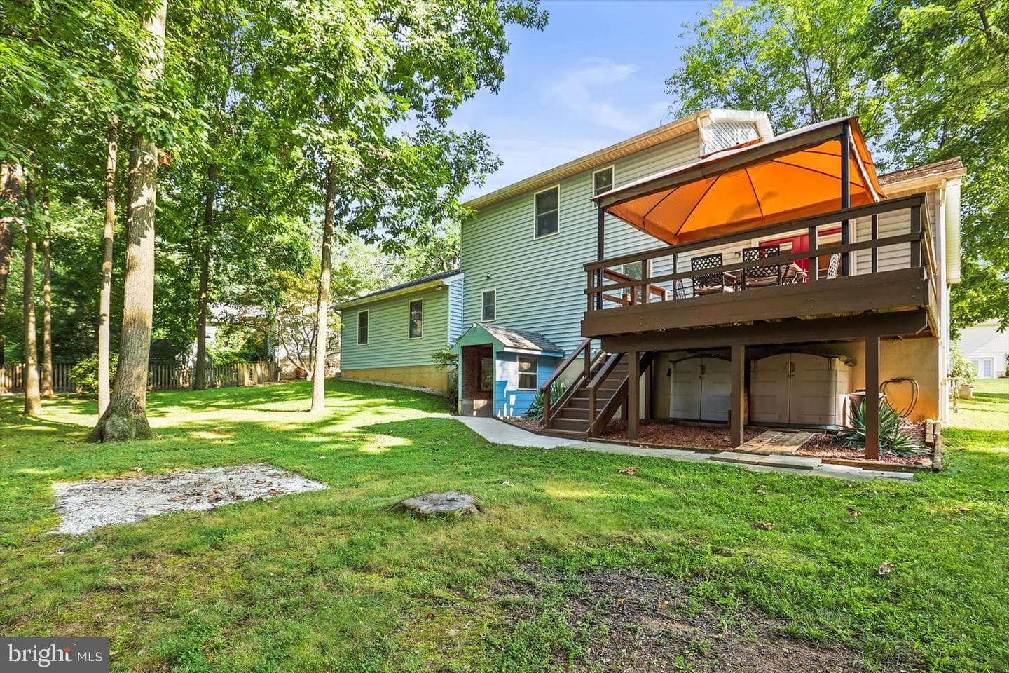 141 Windsor Court photo 39
