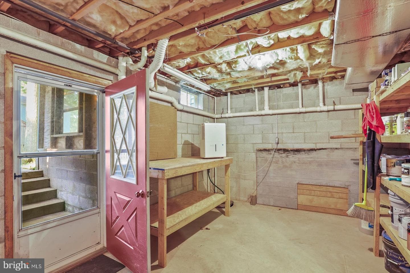 141 Windsor Court photo 47