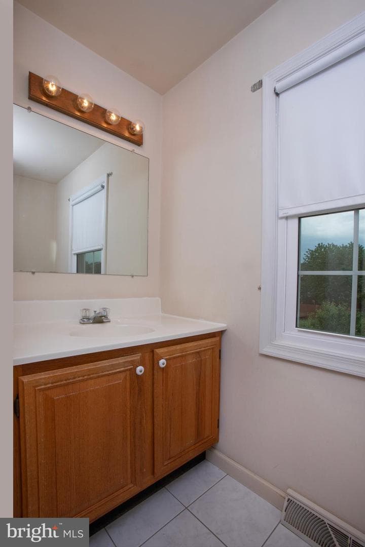 755 Robin Hill Circle photo 32