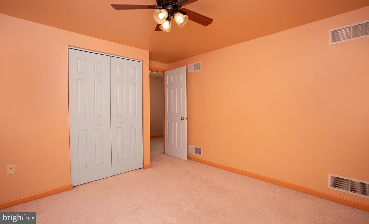 755 Robin Hill Circle photo 34
