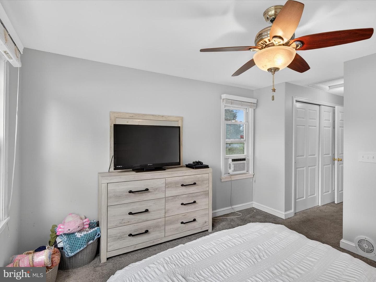 1345 Hill Street photo 13