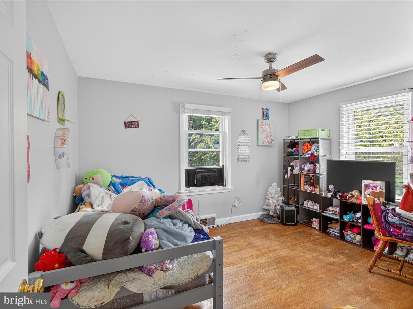 1345 Hill Street photo 18