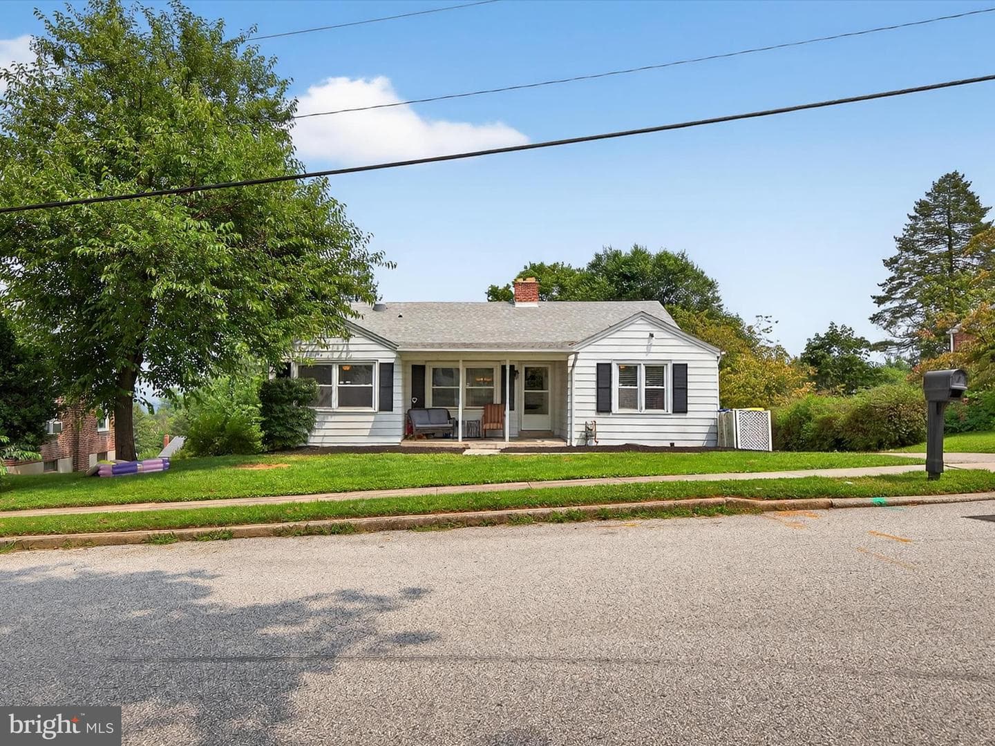 1345 Hill Street photo 2