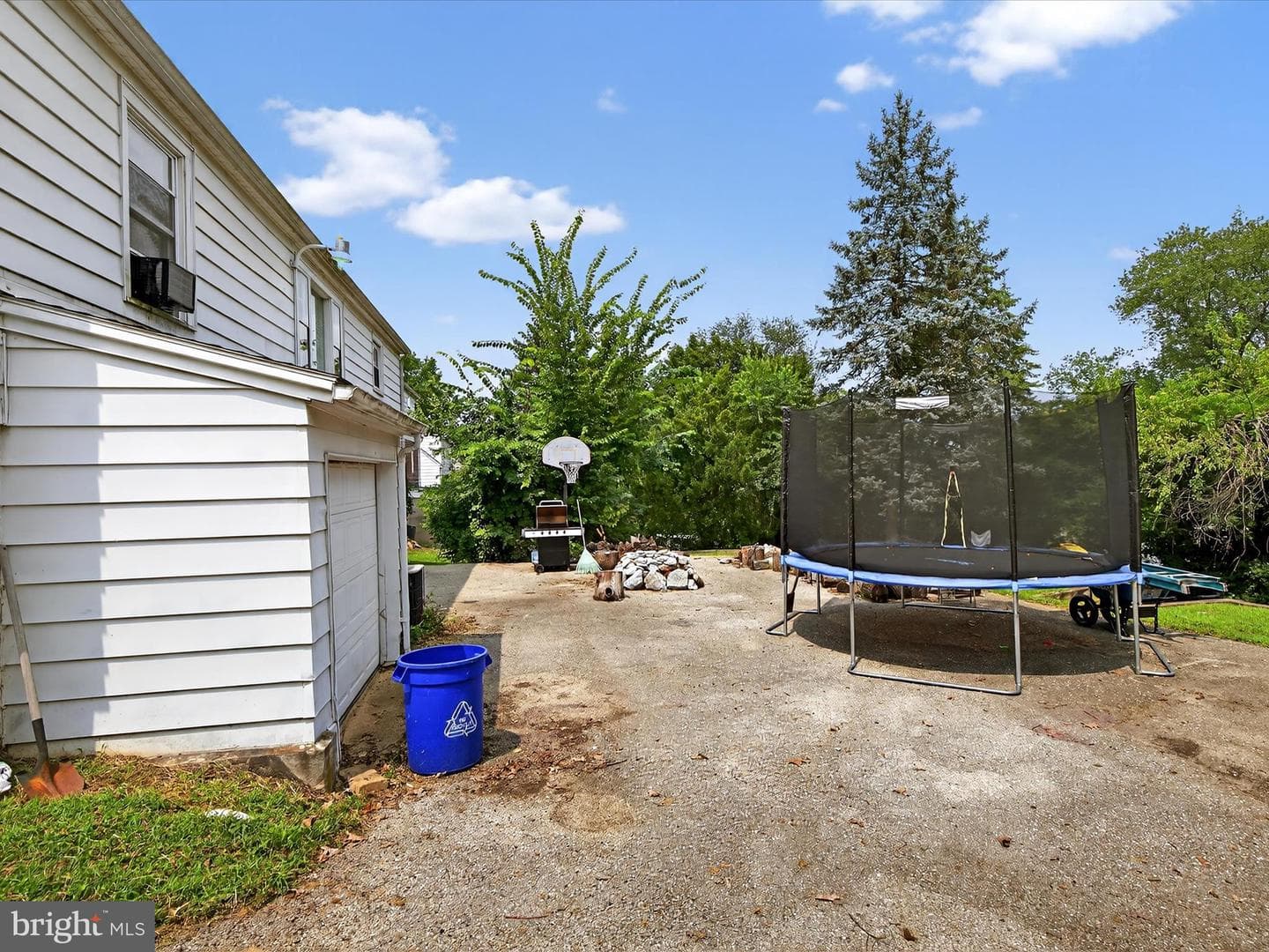 1345 Hill Street photo 20