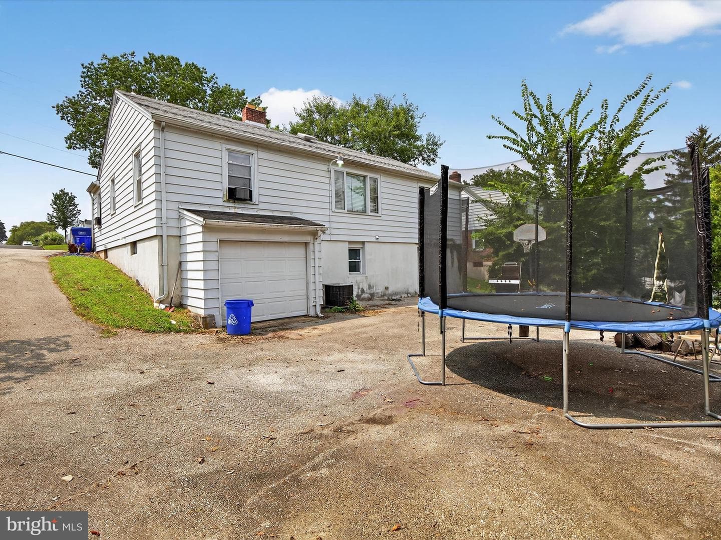 1345 Hill Street photo 21