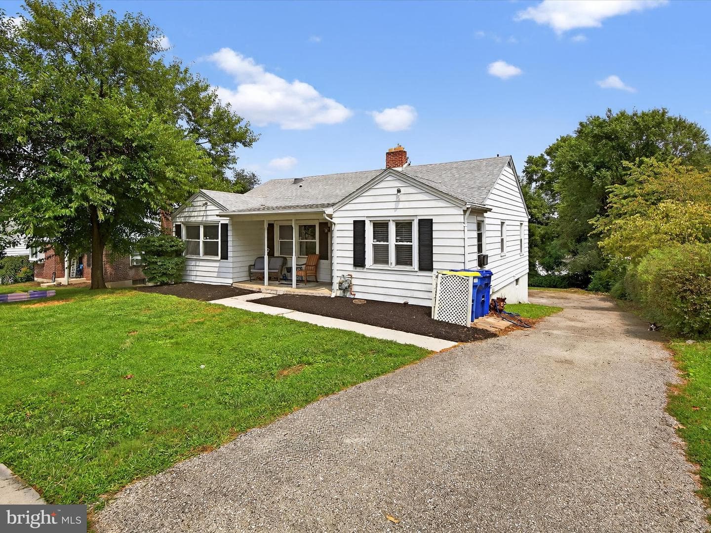 1345 Hill Street photo 3