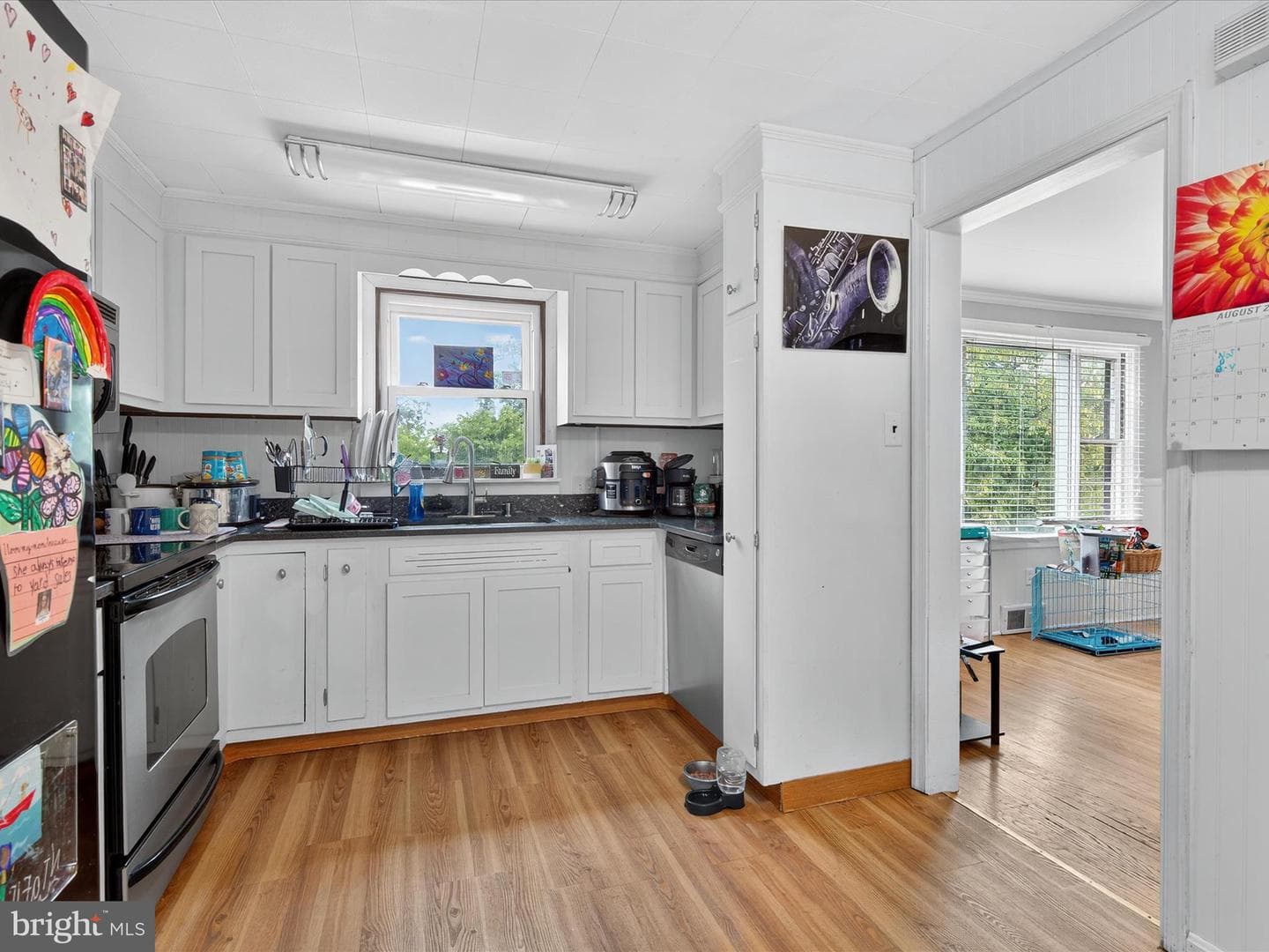 1345 Hill Street photo 9