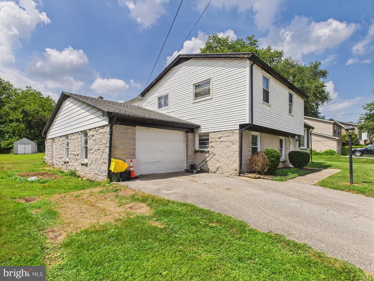 2850 Mayfield Drive photo 2