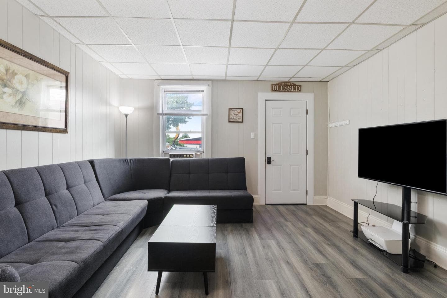 533 Vander Avenue photo 2