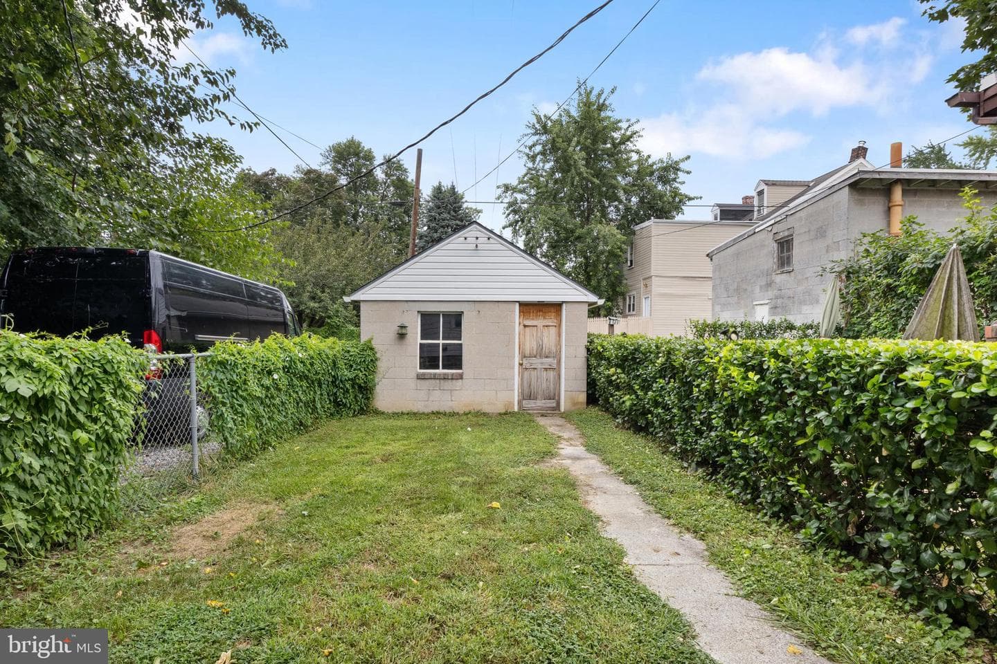 533 Vander Avenue photo 20