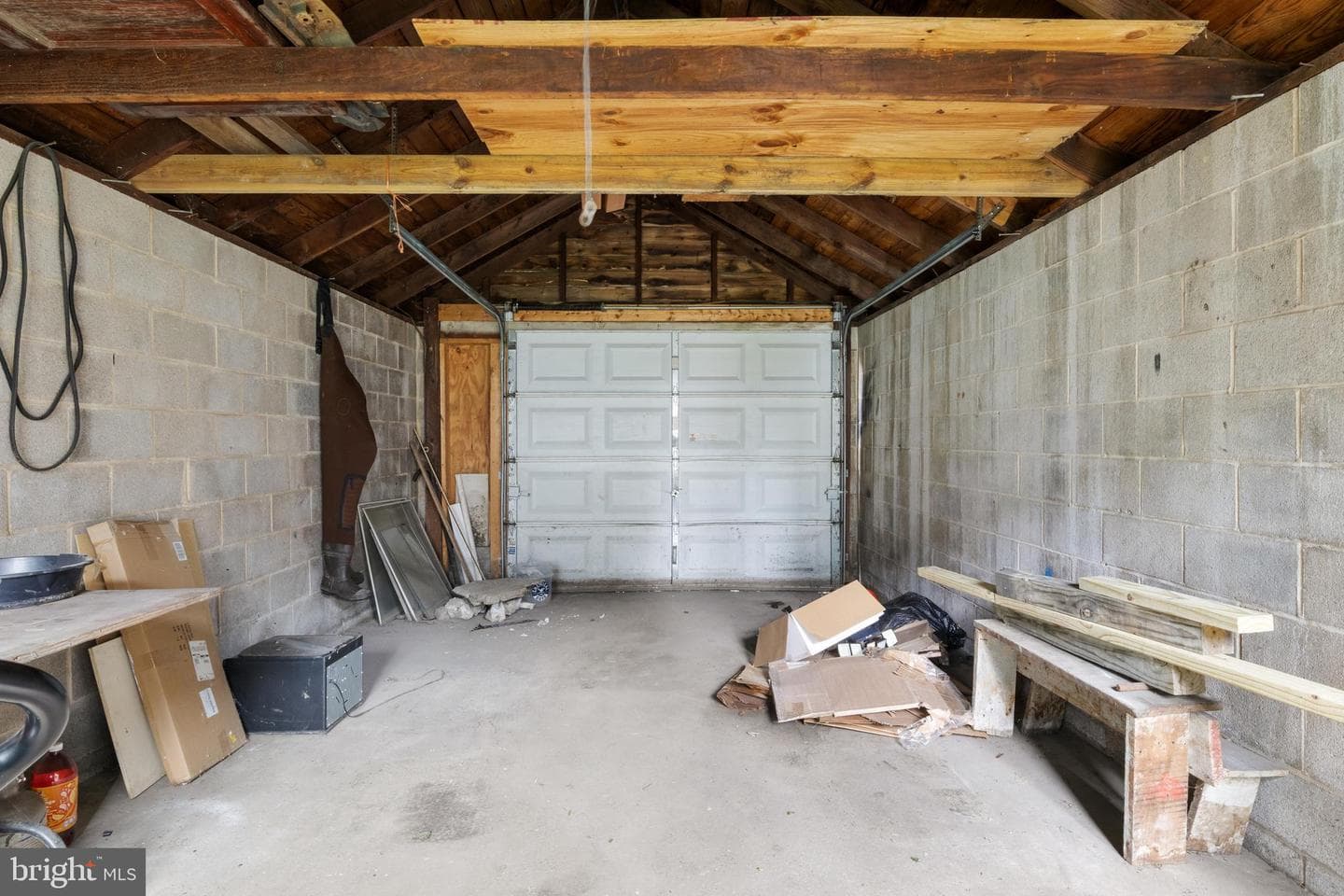 533 Vander Avenue photo 23