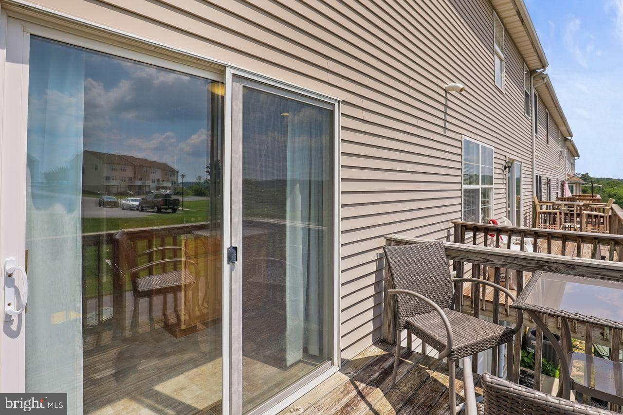 211 Country Ridge Drive photo 14