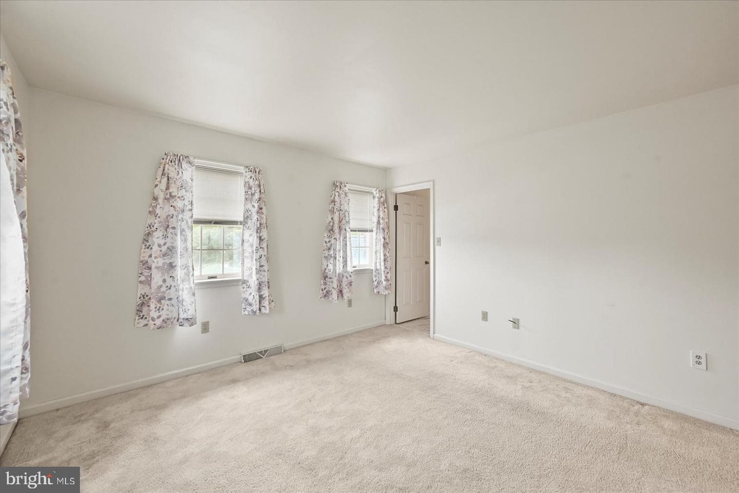 215 Wyntre Brooke Drive #1 photo 21