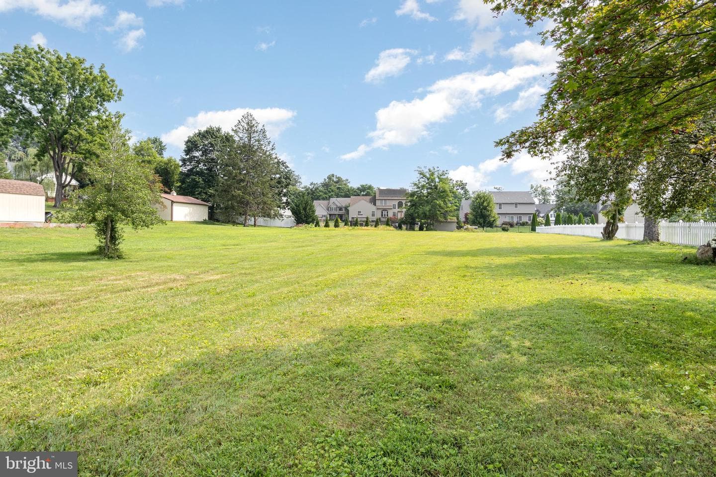 1469 Arbor Lane photo 20