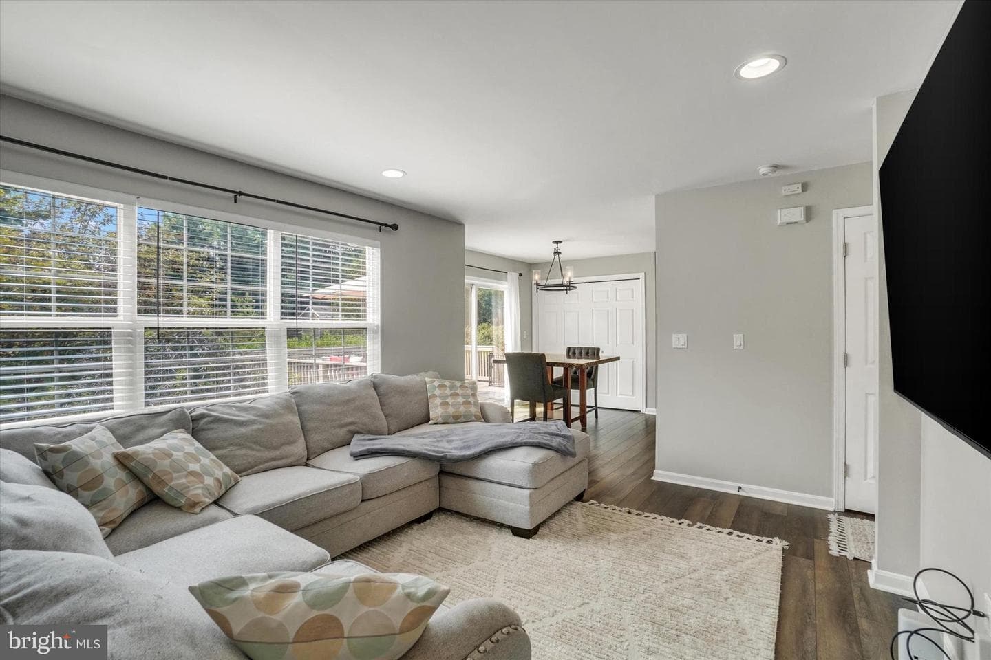 146 Martel Circle photo 11