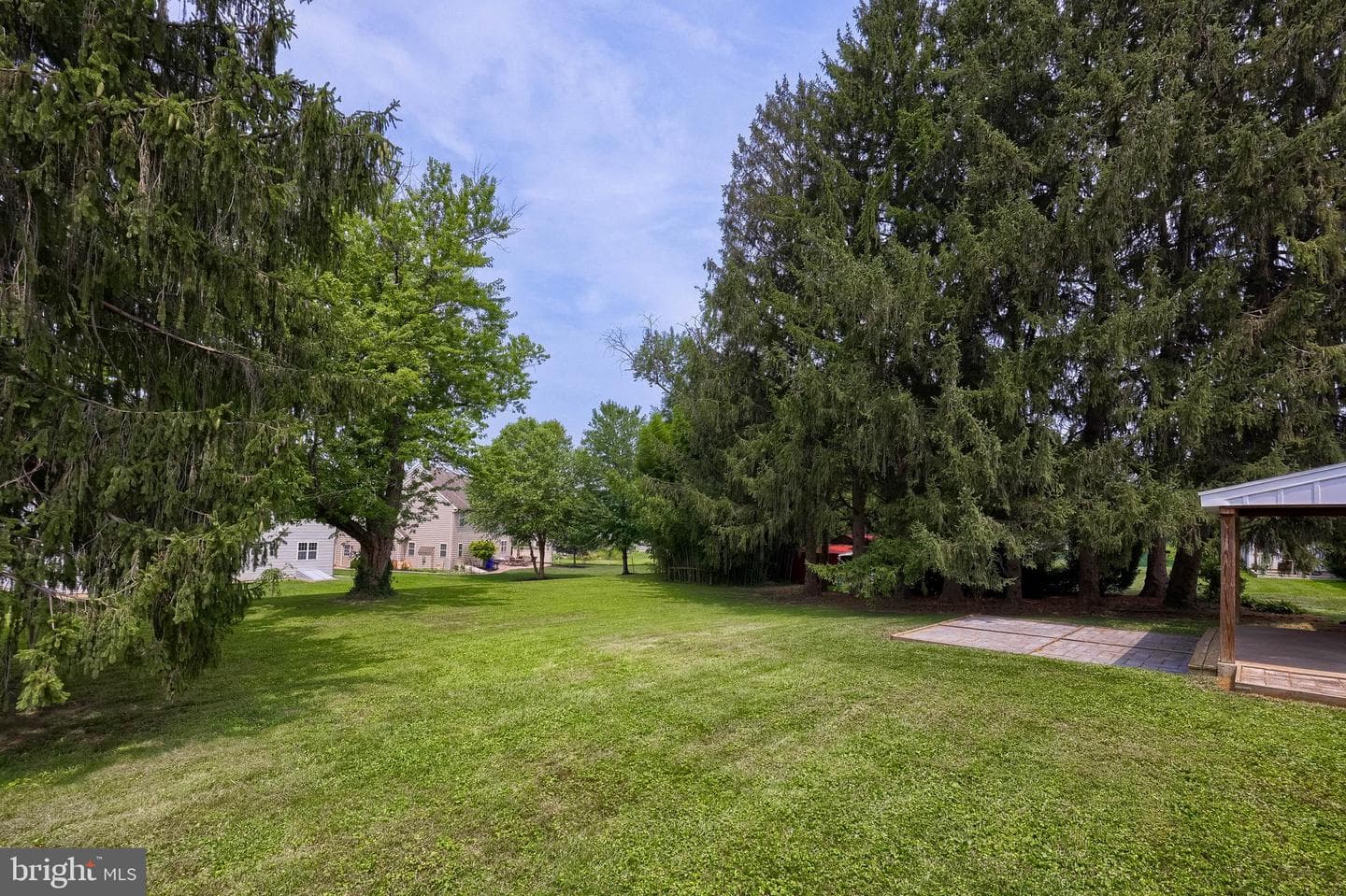 101 Lynbrook Drive N photo 31