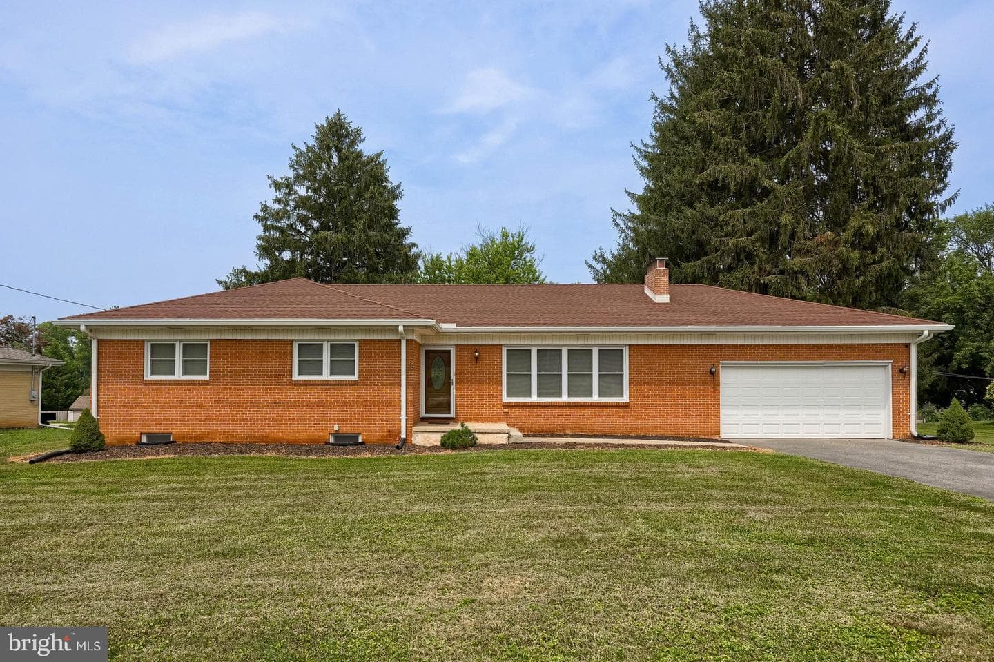 101 Lynbrook Drive N photo 34