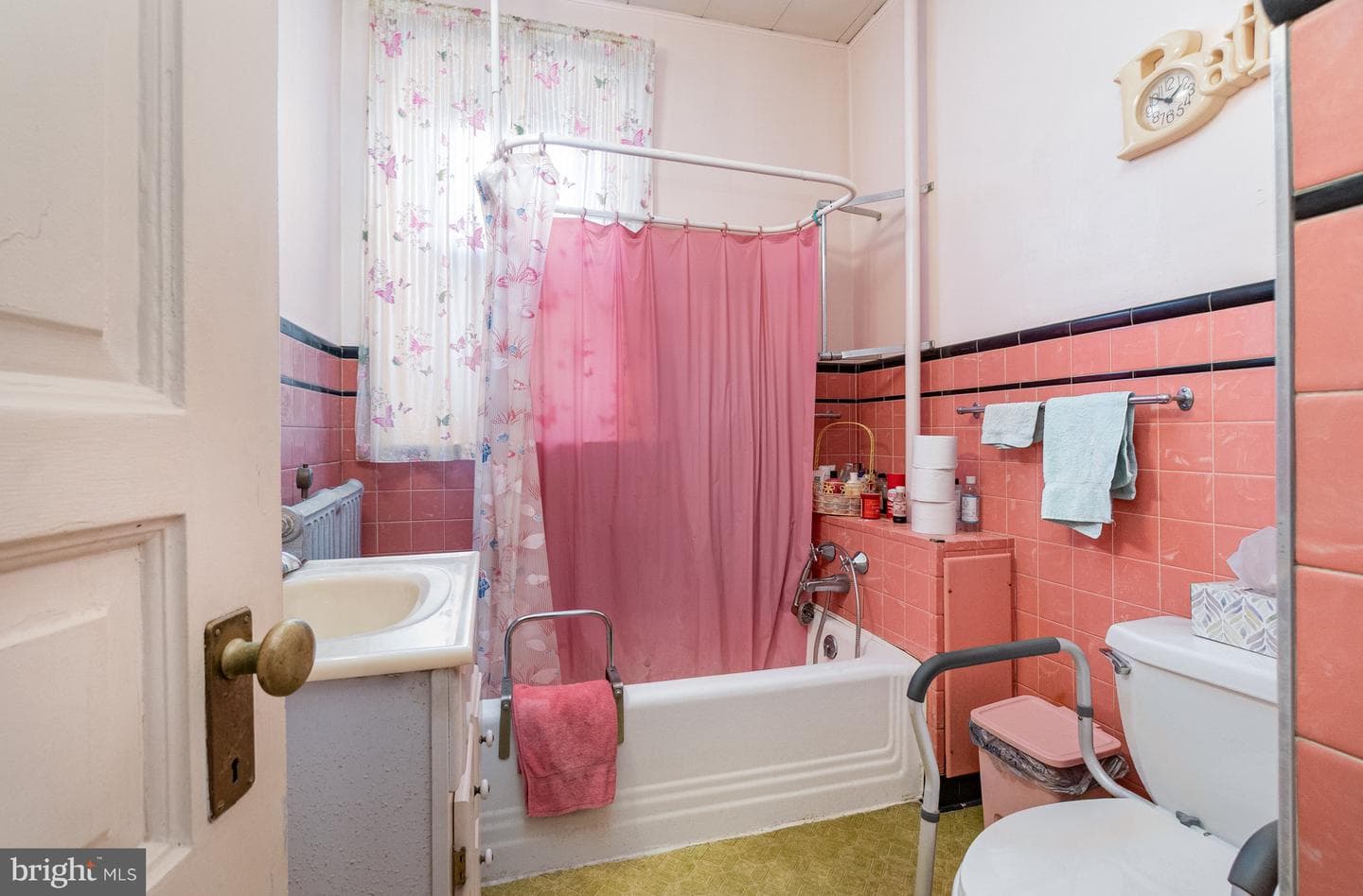119 N George Street photo 66