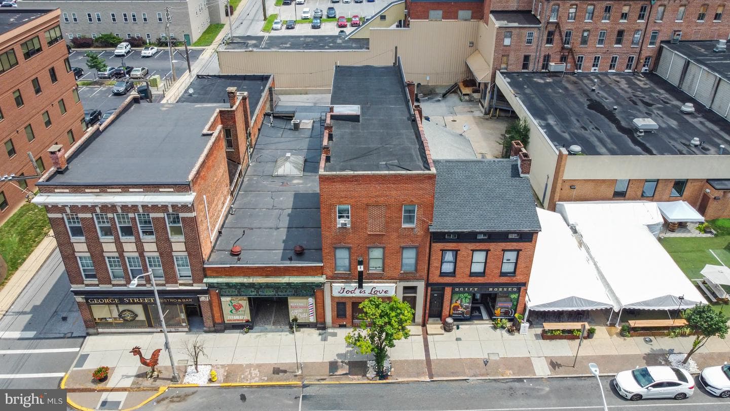 119 N George Street photo 75