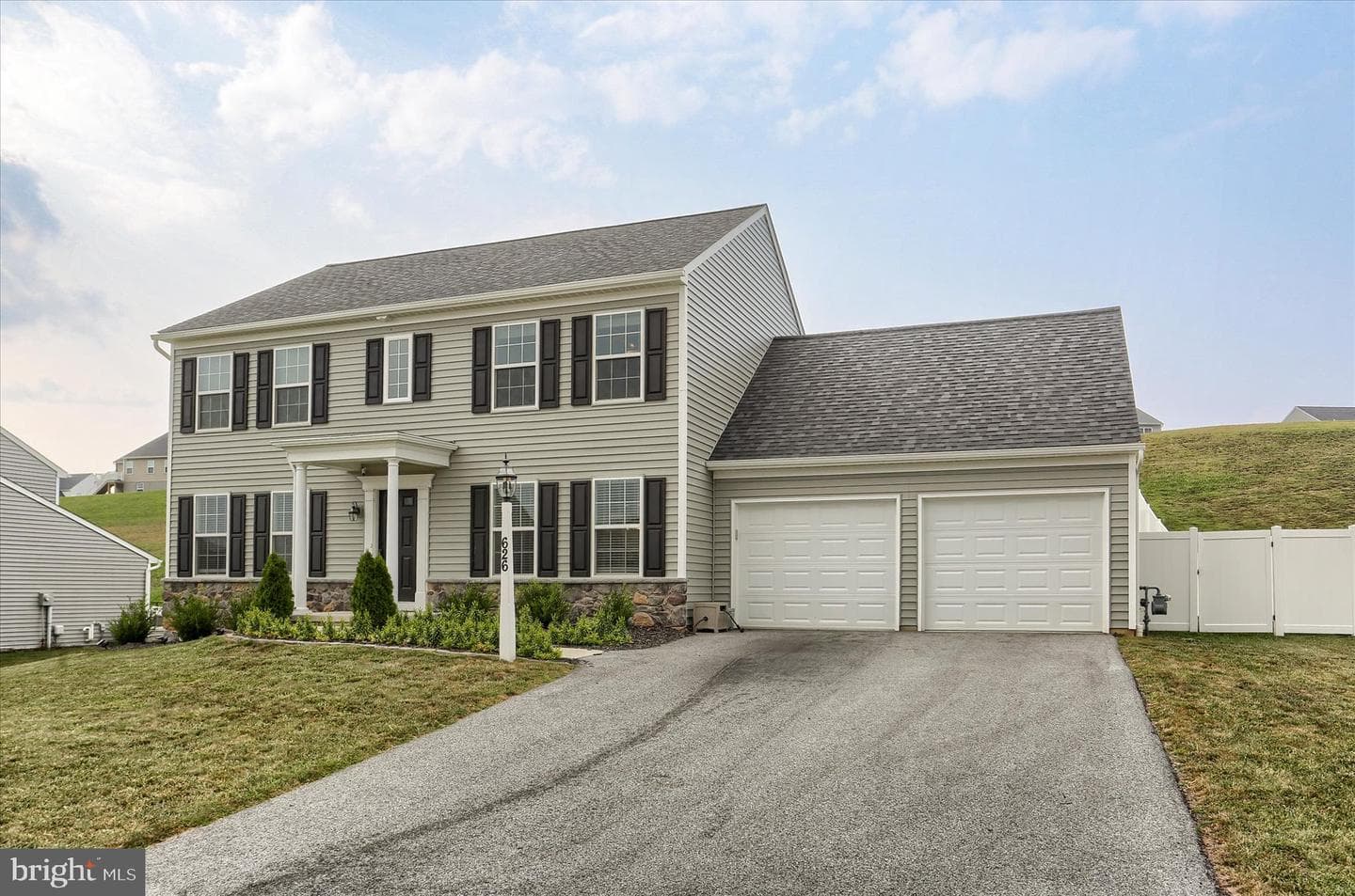 626 Rishel Drive photo 4