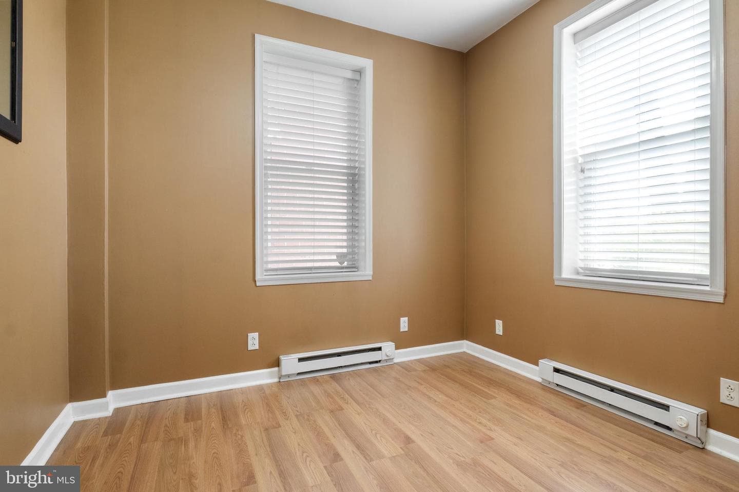 1211 N George Street photo 13