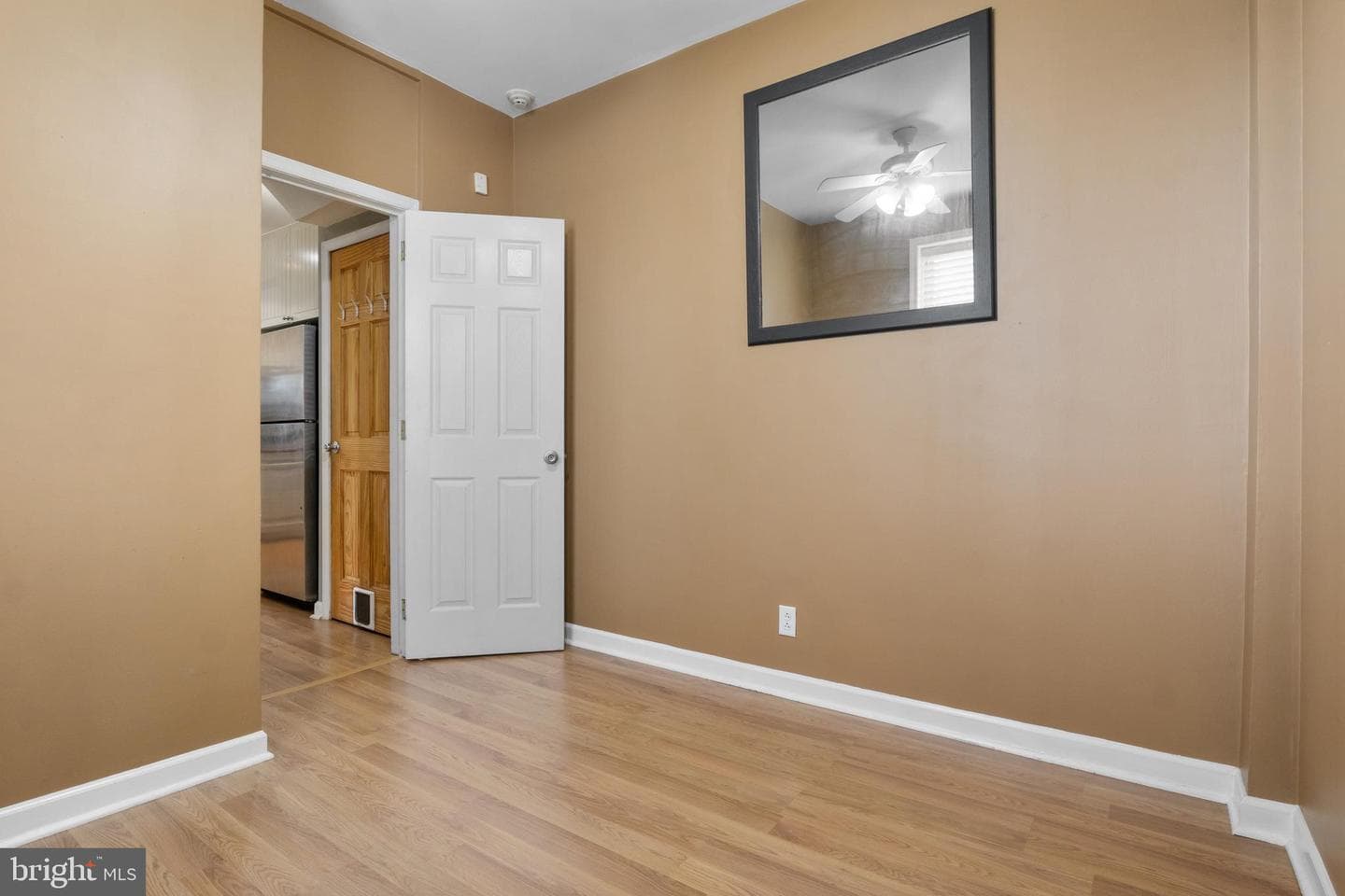1211 N George Street photo 14