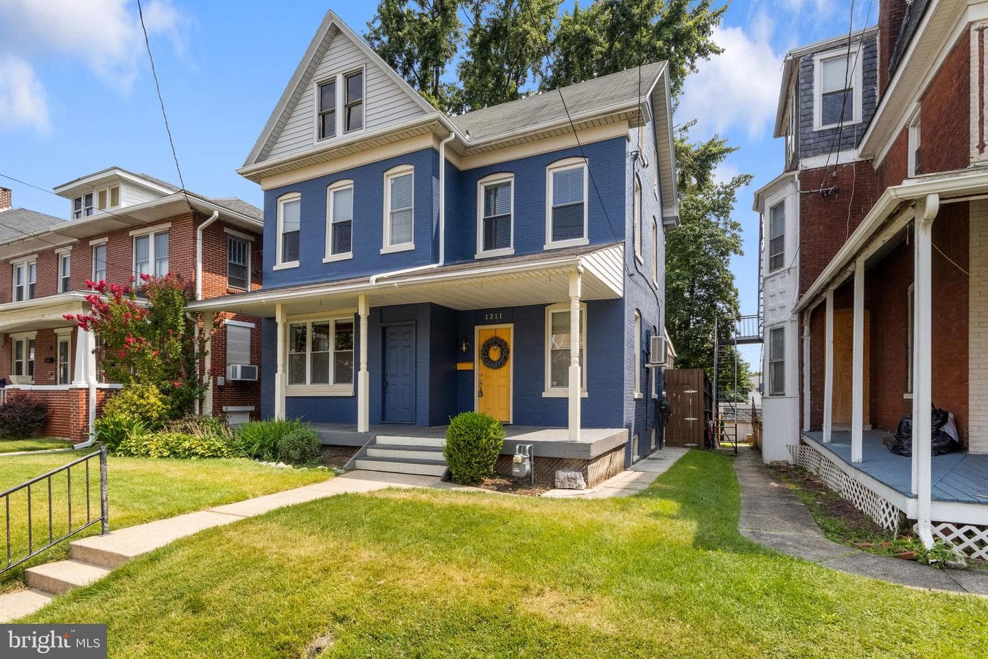 1211 N George Street photo 2