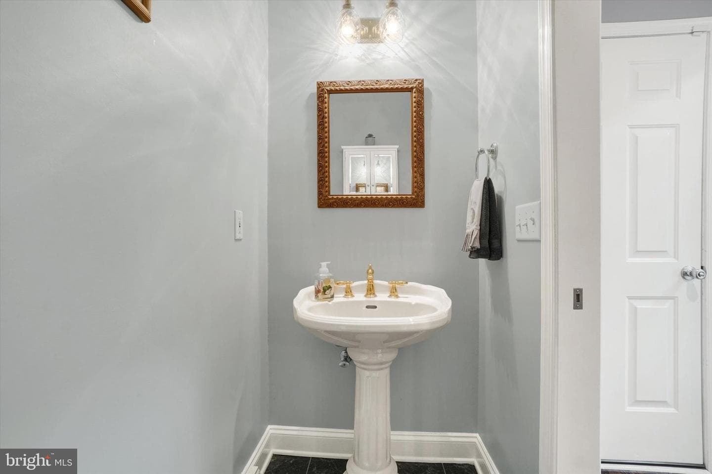 2010 Rosemill Court photo 21