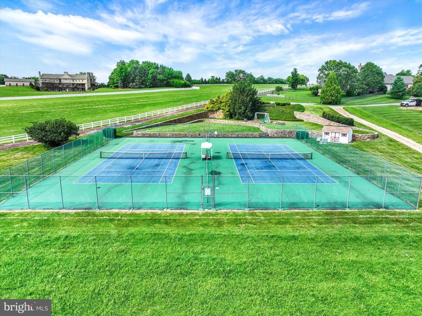 2010 Rosemill Court photo 62