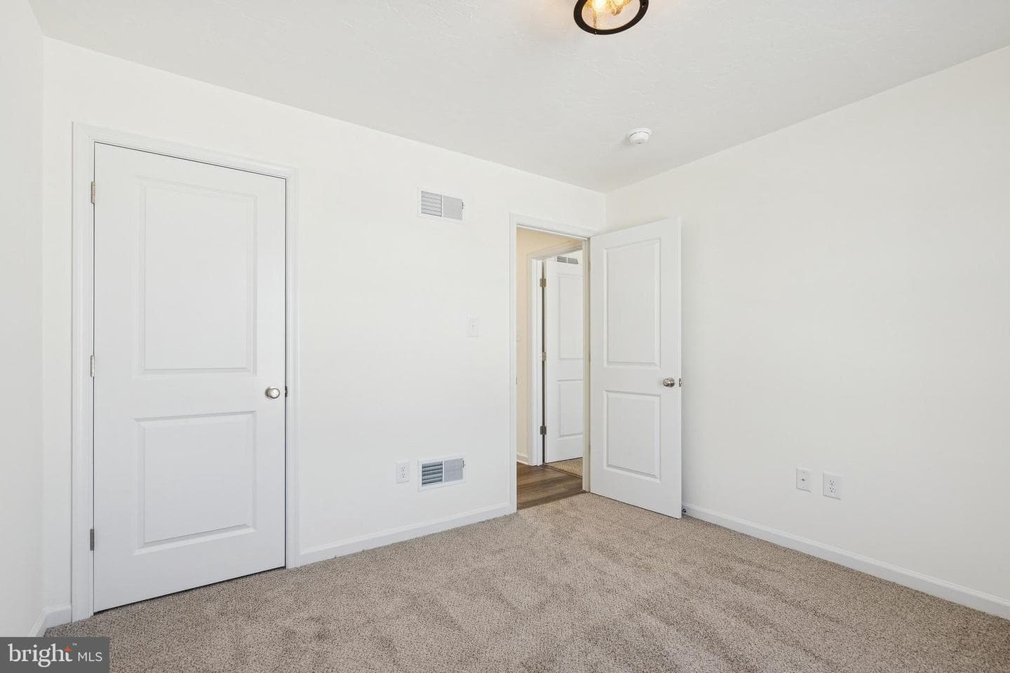 1280 Maple Lane #10 photo 26