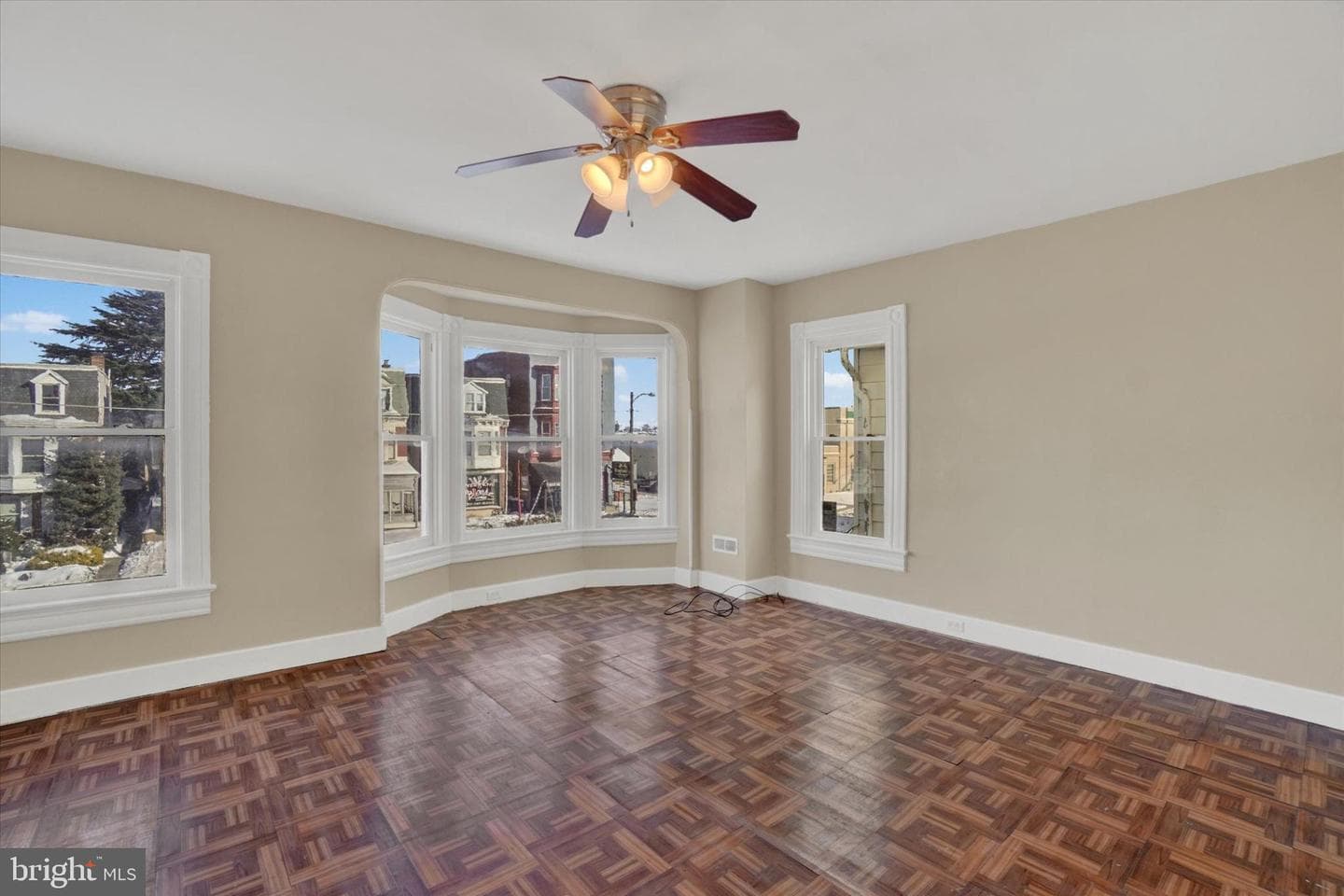 1420 W Market Street photo 21