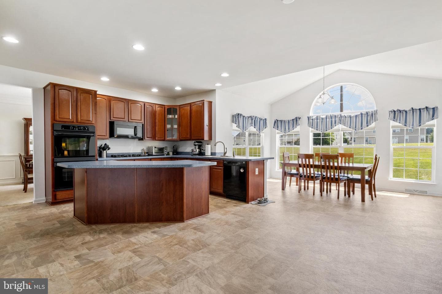 2538 Brownstone Court photo 6