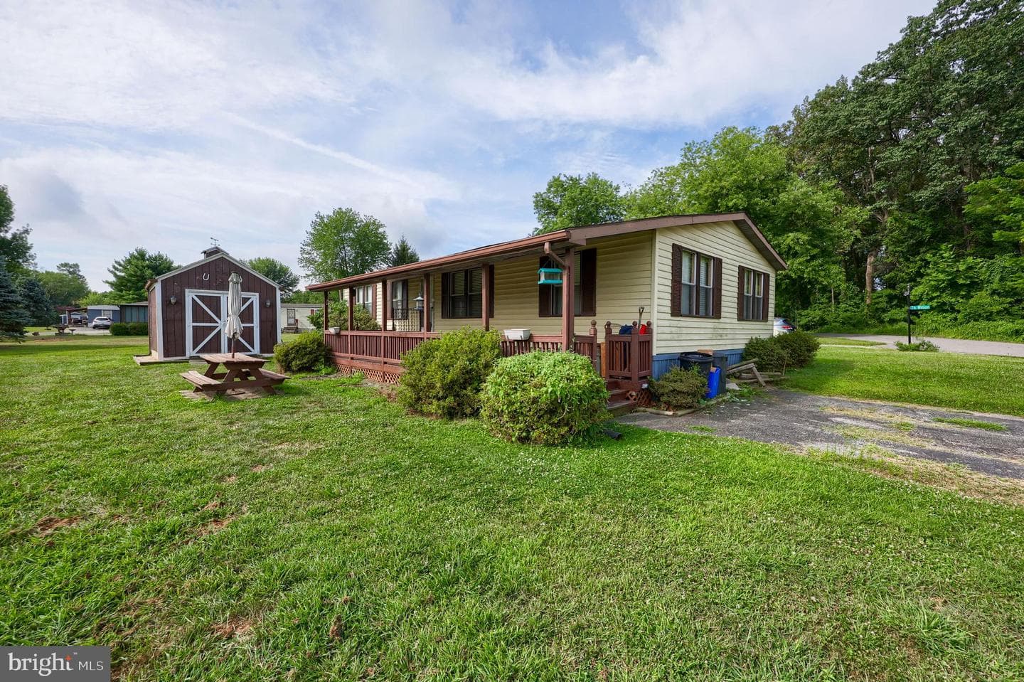 75 Wilson Road photo 2