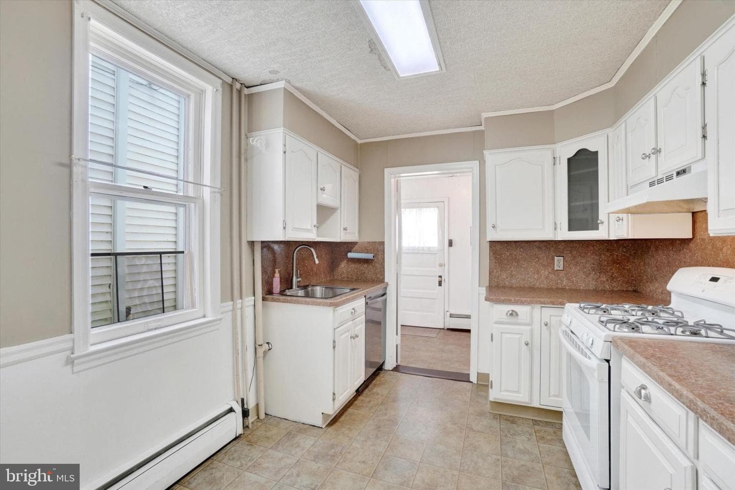 1735 Orange photo 7
