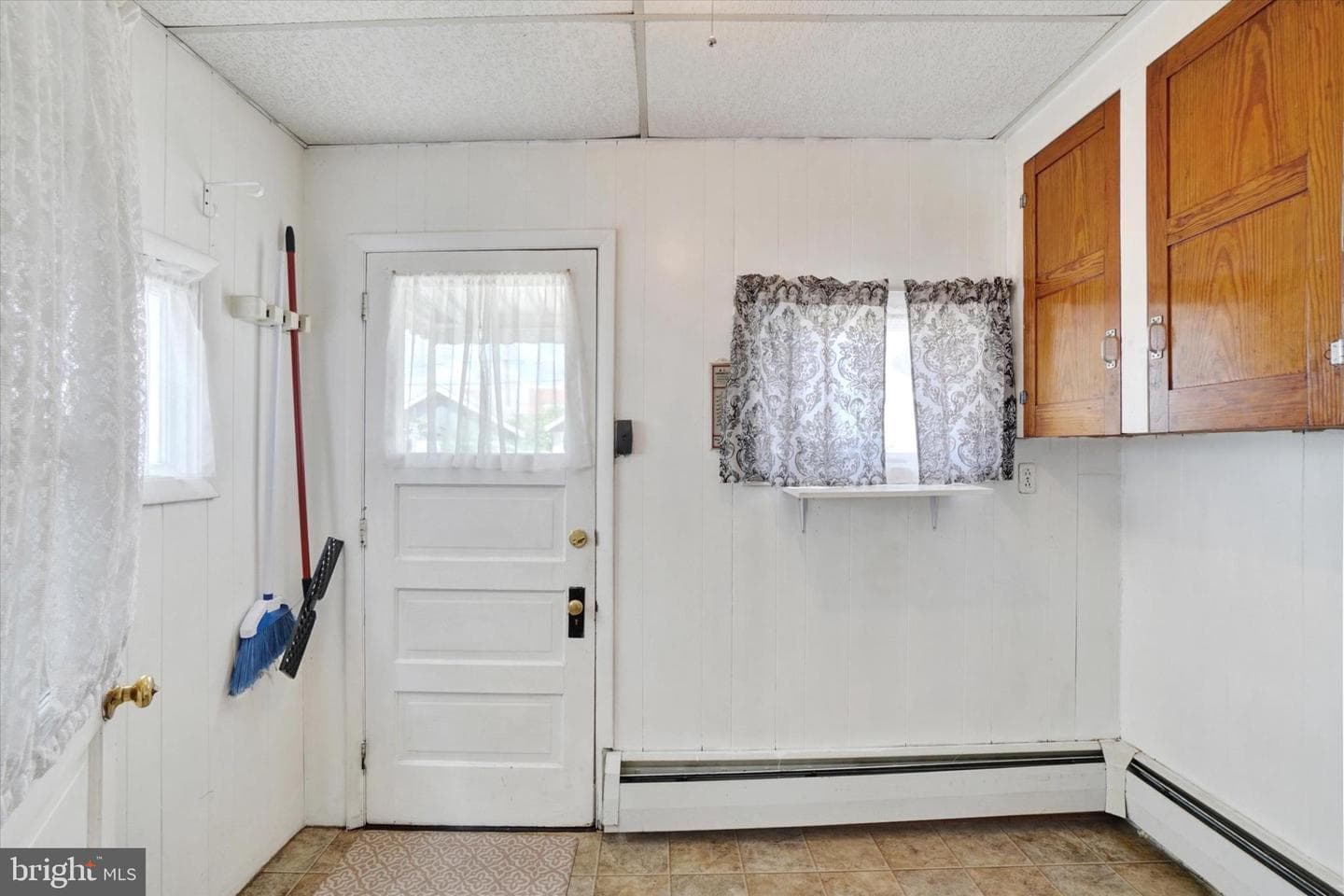 1735 Orange photo 9