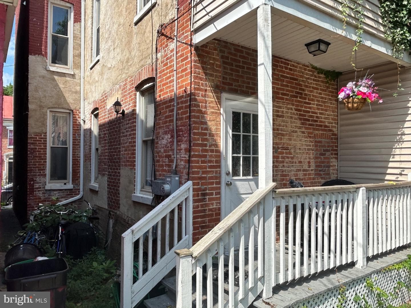 537 S Duke Street photo 16