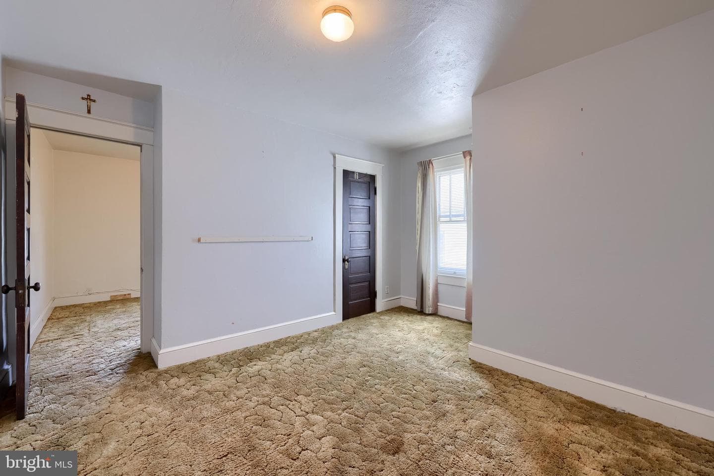 253 S Walnut Street photo 12