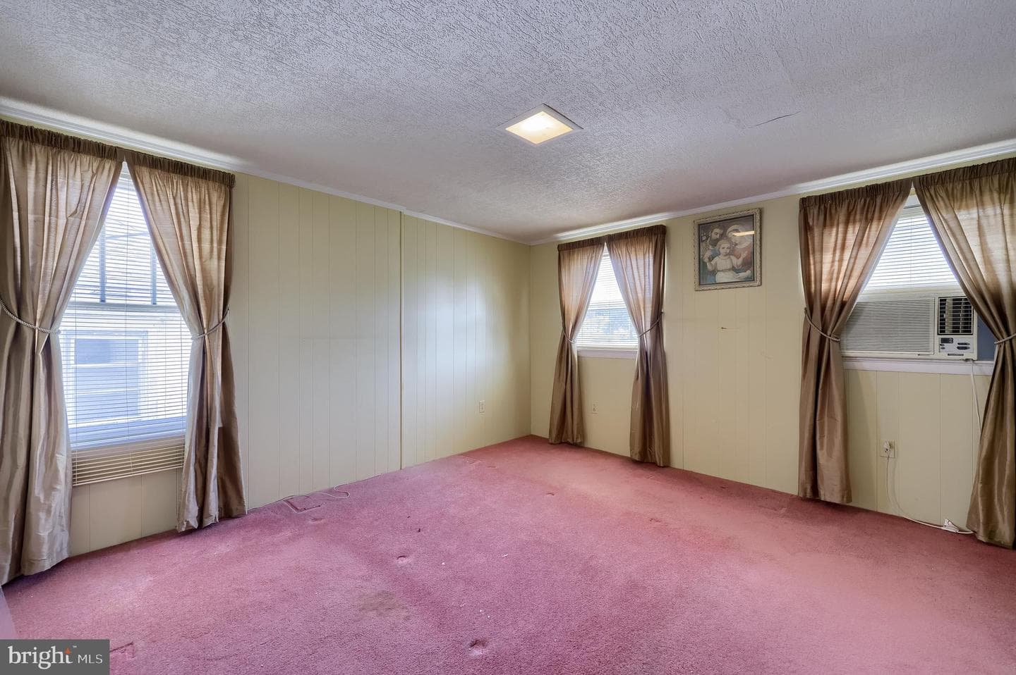 253 S Walnut Street photo 14
