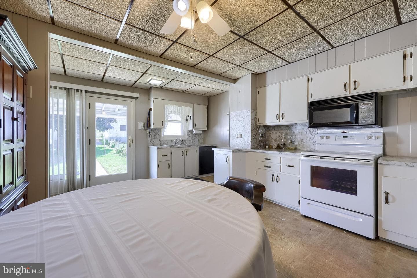253 S Walnut Street photo 3